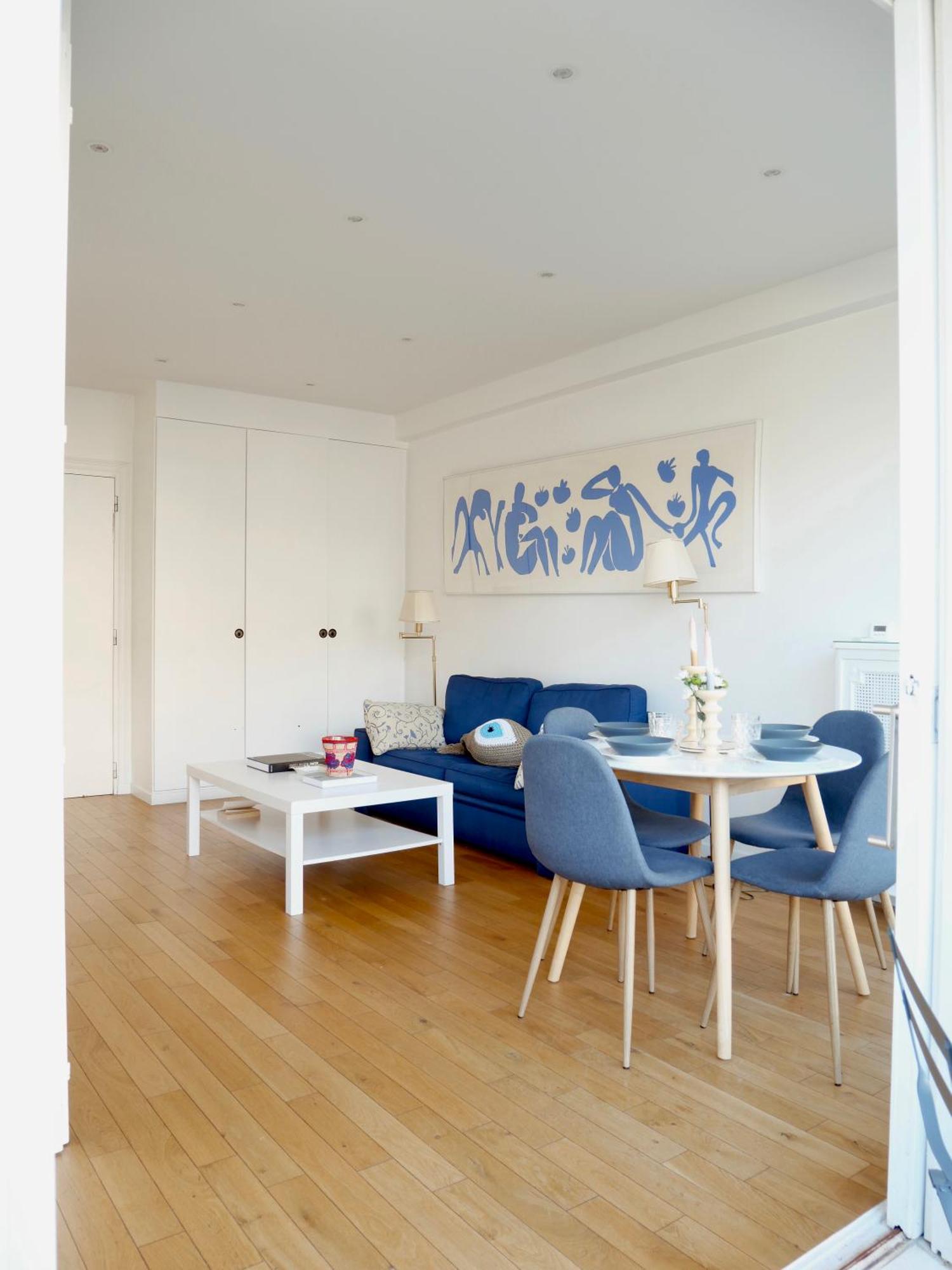 Appartement Centre, 2 Pièces - à Pied - Vue *